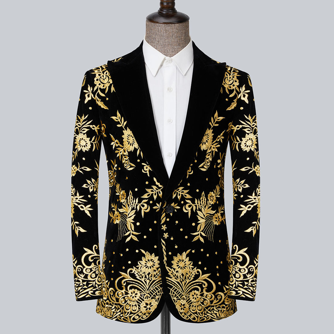 Beautifully embroidered suit jacket